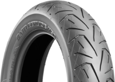 Nærbillede af slidbanen Bridgestone Battlecruise H50 160/70 B17 73 V Rear TL
