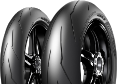 Nærbillede af slidbanen Pirelli Diablo Supercorsa SP V3 140/70ZR17 66 W Rear TL M/C SP