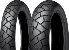 Nærbillede af slidbanen Dunlop Trailmax Mixtour 160/60 R17 69 H Rear TL
