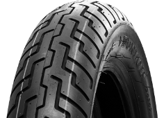 Nærbillede af slidbanen Dunlop D404 130/90-16 67 H Front TL J