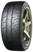 Nærbillede af slidbanen Yokohama Advan Neova AD09 285/30 R18 97 W XL, RPB