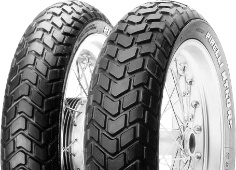 Nærbillede af slidbanen Pirelli MT 60 RS 150/80 B16 77 H Rear TL M/C reinf