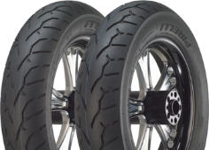 Nærbillede af slidbanen Pirelli Night Dragon 130/80 B17 65 H Front TL M/C