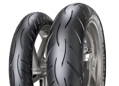Nærbillede af slidbanen Metzeler Sportec M5 Interact 160/60ZR17 (69 W) Rear TL M/C