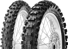 Nærbillede af slidbanen Pirelli Scorpion MX Extra J 60/100-14 29 M Front TT NHS