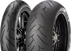 Nærbillede af slidbanen Pirelli Diablo Rosso II 200/50ZR17 (75 W) Rear TL M/C